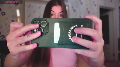 Snapshot of juicyhelenx chatting on 10-06-25, 03:31 Elena online show from 10-06-25, 03:31