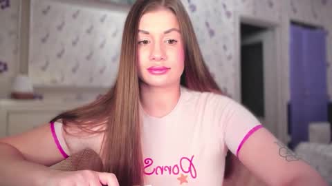 Snapshot of juicyhelenx chatting on 10-12-25, 03:11 Elena online show from 10-12-25, 03:11