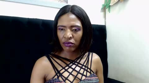 Snapshot of juicykayxxx chatting on 03-04-25, 10:27 Miss Kay online show from 03-04-25, 10:27