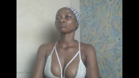 juicypiexx online show from 03-12-25, 02:52