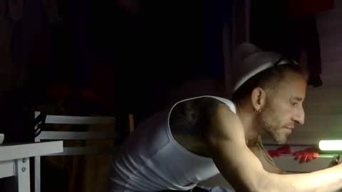 juicystraw online show from 10-11-25, 07:40