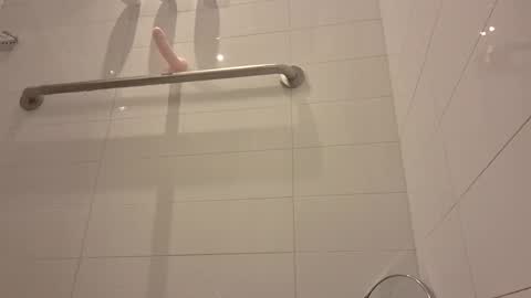 juicystraw online show from 10-18-25, 11:00