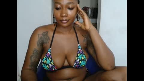 juicyxpink online show from 11-23-25, 11:37