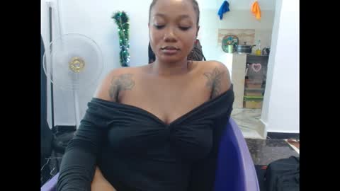 juicyxpink online show from 12-20-25, 09:05