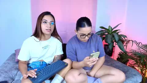 Jules and Gia online show from 12-03-25, 06:39