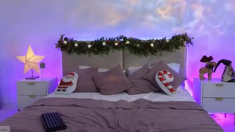 Jules Night online show from 12-18-25, 09:10