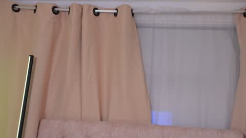 Snapshot of julescornett chatting on 01-15-25, 11:30 Julees online show from 01-15-25, 11:30