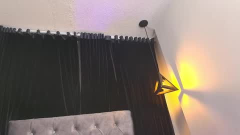 Snapshot of julescornett chatting on 02-26-25, 11:59 Julees online show from 02-26-25, 11:59