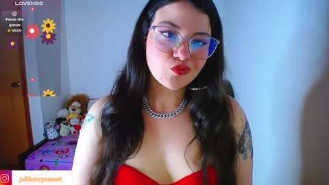 Juliana online show from 10-10-25, 01:59