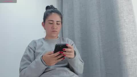 Juli Modelo Independiente online show from 09-22-25, 02:35