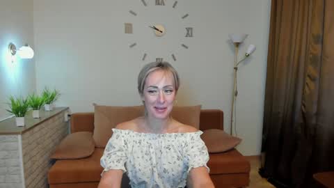 julia__cherry_ online show from 01-17-25, 12:31