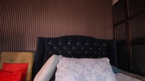 Snapshot of julia_dawson chatting on 02-22-26, 05:30 Julia online show from 02-22-26, 05:30