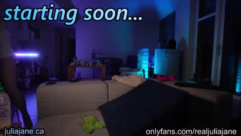 Julia Jane online show from 02-06-26, 02:49