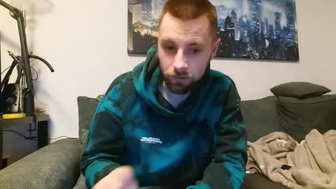 julia_official online show from 02-21-25, 09:43