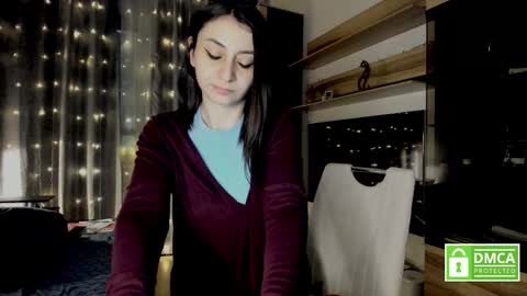 Snapshot of julia_t_mog chatting on 02-11-25, 02:03 julia_t_mog online show from 02-11-25, 02:03