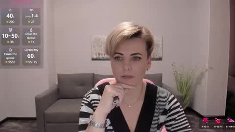 Julia online show from 12-13-24, 10:41