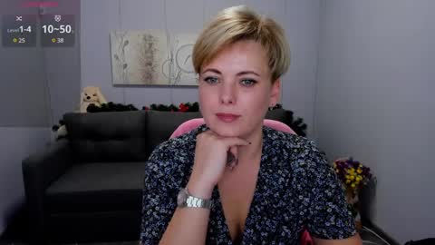 Julia online show from 01-08-25, 12:47