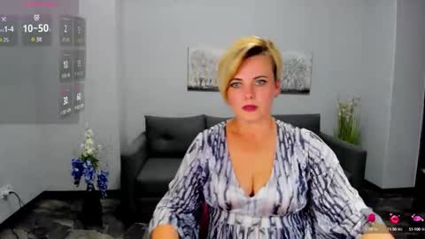 Julia online show from 09-21-25, 12:29