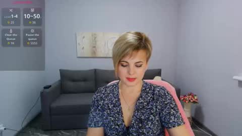 Snapshot of julia_wilsons chatting on 02-05-26, 01:27 Julia online show from 02-05-26, 01:27