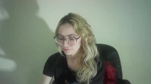 JuliaMack online show from 01-02-25, 08:35