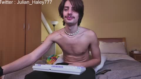 Snapshot of julian_cassablanca chatting on 12-12-24, 06:03 julian_cassablanca online show from 12-12-24, 06:03