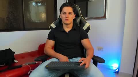 julian_wallace online show from 01-31-26, 07:11