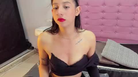 Snapshot of juliana_ls chatting on 09-17-25, 05:47 Juliana online show from 09-17-25, 05:47