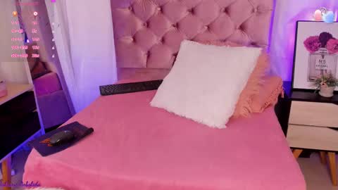 Juli online show from 02-12-25, 06:40