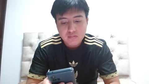 Snapshot of julianalvarez95 chatting on 02-21-26, 10:22 Julian online show from 02-21-26, 10:22