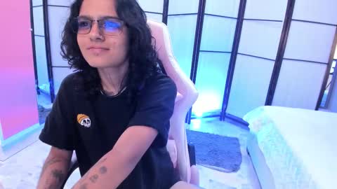 julianne_7 online show from 02-17-26, 08:26