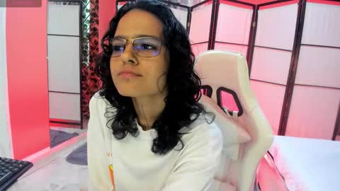 julianne_7 online show from 02-24-26, 09:13