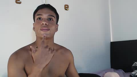 Snapshot of juliannmattius chatting on 10-20-25, 03:23 Juliann online show from 10-20-25, 03:23