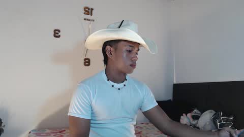 Juliann online show from 10-24-25, 03:08