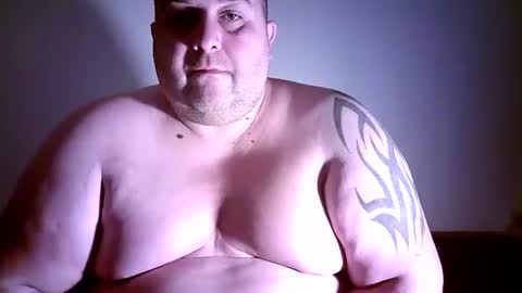 Snapshot of julianoparno chatting on 01-19-25, 05:49 Juliano online show from 01-19-25, 05:49