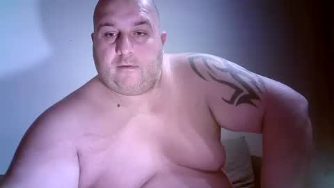 Snapshot of julianoparno chatting on 10-22-25, 01:28 Juliano online show from 10-22-25, 01:28