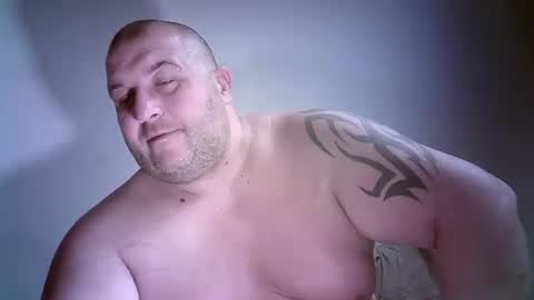 Snapshot of julianoparno chatting on 11-01-25, 01:51 Juliano online show from 11-01-25, 01:51