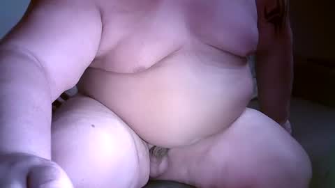 Snapshot of julianoparno chatting on 11-17-25, 03:01 Juliano online show from 11-17-25, 03:01