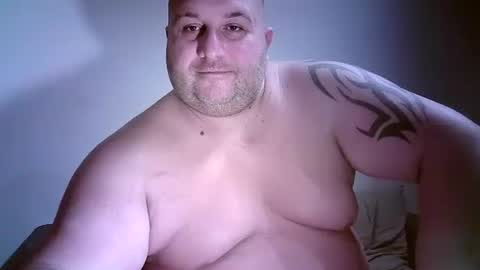 Snapshot of julianoparno chatting on 11-19-25, 02:11 Juliano online show from 11-19-25, 02:11