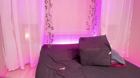 Snapshot of juliblake chatting on 06-27-26, 04:06 JULI online show from 06-27-26, 04:06