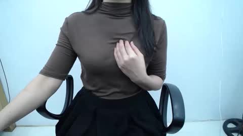 Snapshot of julie9x chatting on 10-13-25, 08:53 julie9x online show from 10-13-25, 08:53