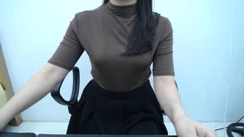 Snapshot of julie9x chatting on 10-25-25, 09:31 julie9x online show from 10-25-25, 09:31