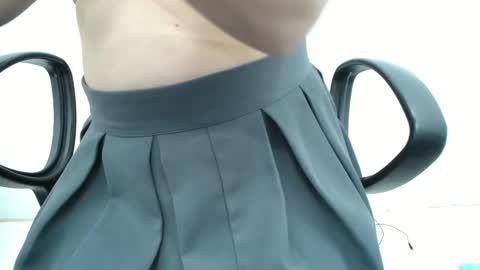 Snapshot of julie9x chatting on 12-15-25, 07:56 julie9x online show from 12-15-25, 07:56