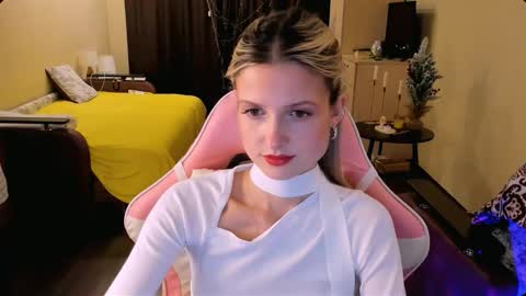 Julie online show from 12-18-25, 02:45