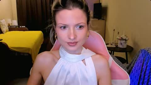 Julie online show from 02-21-26, 03:35