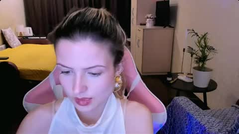 Julie online show from 03-21-26, 03:15