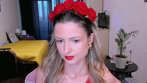 Snapshot of julie_flores chatting on 04-29-26, 01:37 Julie online show from 04-29-26, 01:37