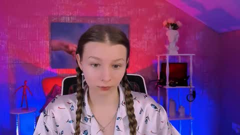 juliedaniel online show from 11-24-25, 08:25