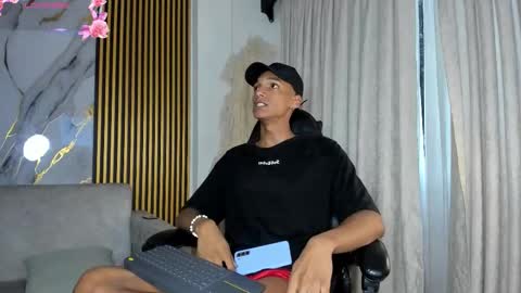 Julien online show from 11-25-25, 11:54