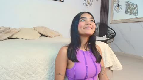 Snapshot of julieta_aguilar chatting on 12-17-24, 07:26 Juli online show from 12-17-24, 07:26