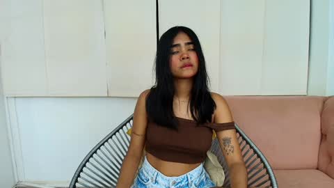 Snapshot of julieta_aguilar chatting on 01-06-25, 07:24 Juli online show from 01-06-25, 07:24